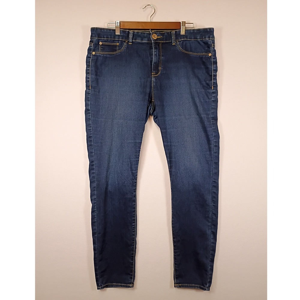 Classic Chic Jordache Women 16 Blue Super Skinny Mid Rise Dark Wash Jeans